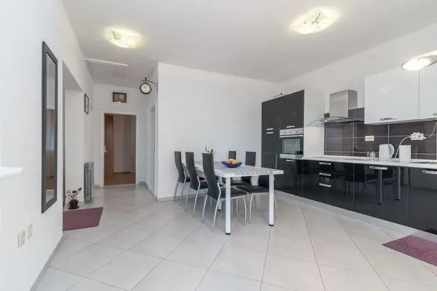 Apart Daire, 2 Yatak Odası, Balkon, Deniz Manzaralı