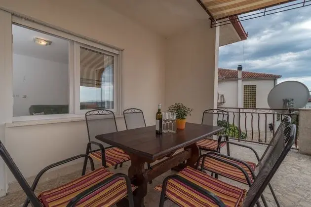 Apart Daire, 2 Yatak Odası, Balkon, Deniz Manzaralı
