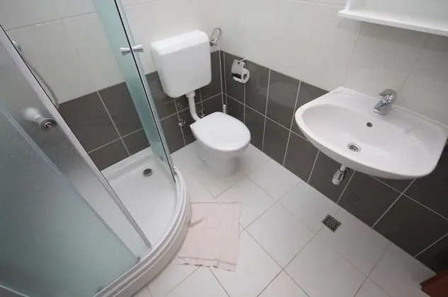 Apart Daire, 1 Çift Kişilik Yatak ve Çekyat