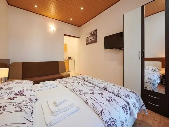 Apart Daire (Studio Apartment with Terrace 2 (Fili)