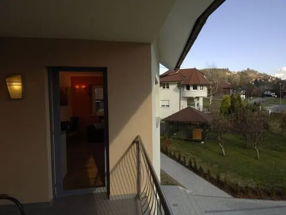 Apartment Tulip