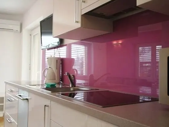 Apartment Violet