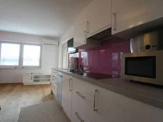 Apartment Violet