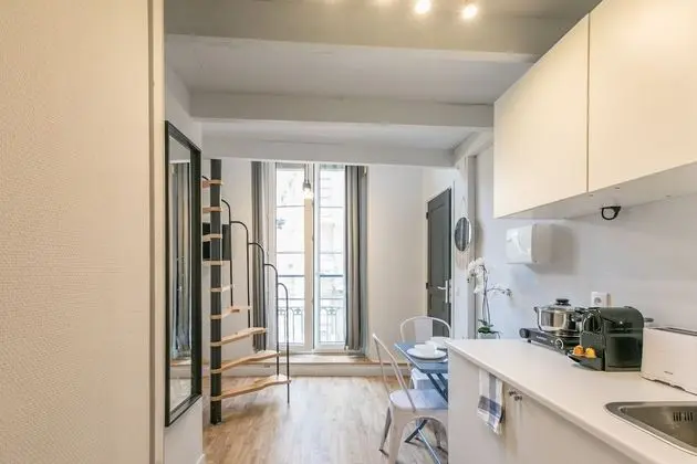 Classic Apart Daire, 2 Çift Kişilik Yatak, Sigara İçilmez (12)