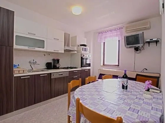 Apart Daire, 2 Yatak Odası (768/1789)