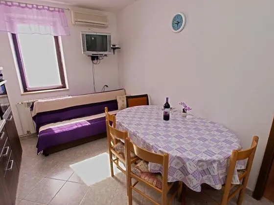 Apart Daire, 2 Yatak Odası (768/1789)