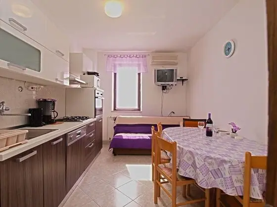 Apart Daire, 2 Yatak Odası (768/1789)