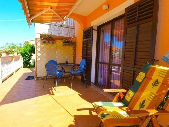 Apart Daire, 2 Yatak Odası (768/1789)