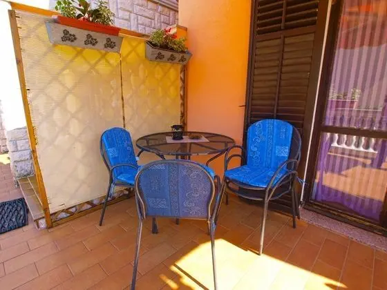 Apart Daire, 2 Yatak Odası (768/1789)