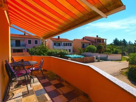 Apart Daire, 2 Yatak Odası (768/1790)