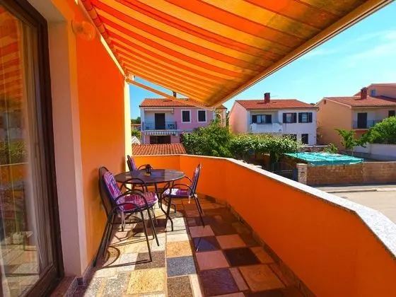 Apart Daire, 2 Yatak Odası (768/1790)