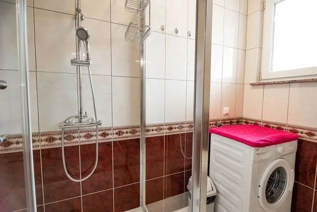 Apart Daire (Three Bedroom Apartment 3)