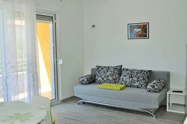 Apart Daire, 1 Çift Kişilik Yatak ve Çekyat