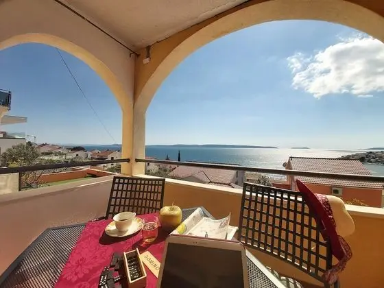 Standard Apart Daire, 2 Yatak Odası, Koy Manzaralı (7)