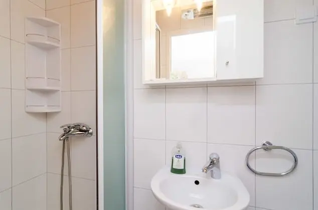 Tek Büyük Yataklı Oda (External Bathroom)