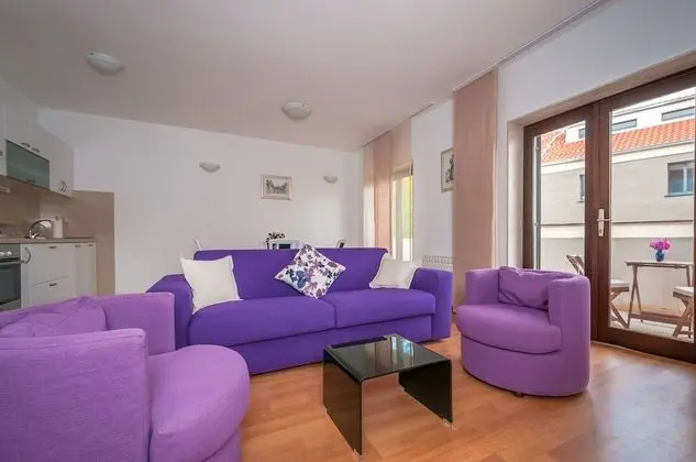 Comfort Apart Daire, 1 Yatak Odası, Balkon, Havuz Manzaralı