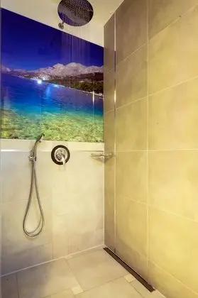 Comfort Tek Büyük Yataklı Oda, Balkon, Deniz Manzaralı