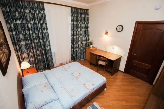 Apart Daire, Birden Çok Yatak, Sigara İçilmez, Avlu Manzaralı