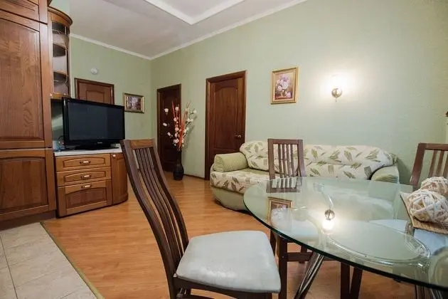Apart Daire, Birden Çok Yatak, Sigara İçilmez, Avlu Manzaralı