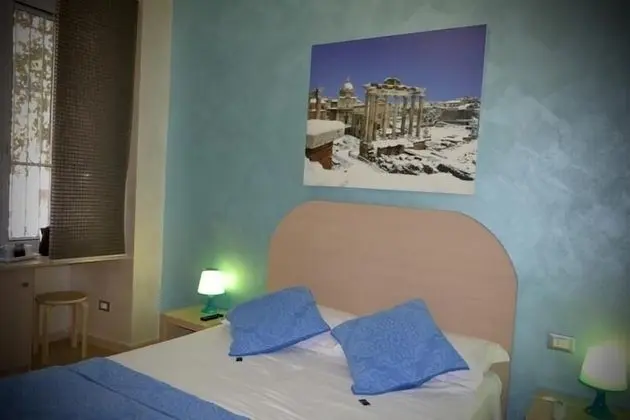 Üç Kişilik Oda