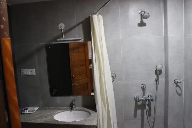 Executive Tek Büyük Yataklı Oda, 1 En Büyük (King) Boy Yatak, Balkon, Bahçe Manzaralı