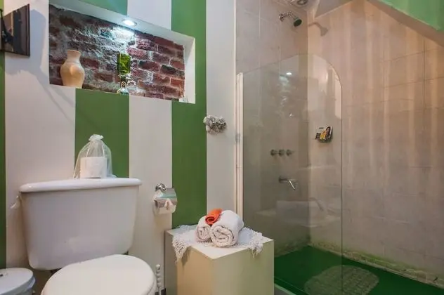 Design Tek Büyük Yataklı Oda, 1 Büyük (Queen) Boy Yatak, Ortak Banyo