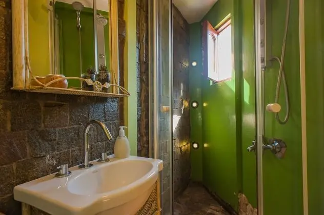 Design Tek Büyük Yataklı Oda, Özel Banyo