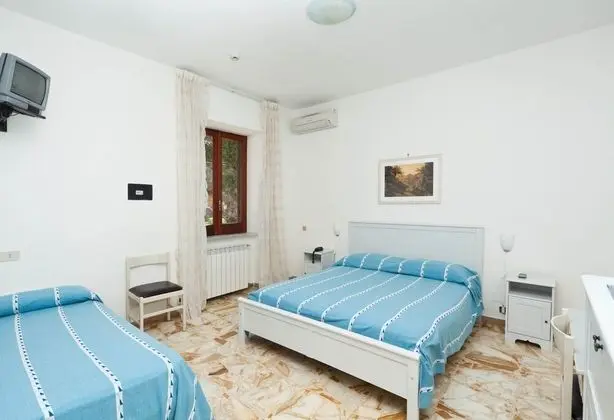 Dört Kişilik Oda