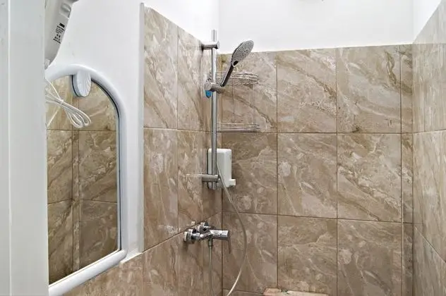 Economy Tek Kişilik Oda, Ortak Banyo