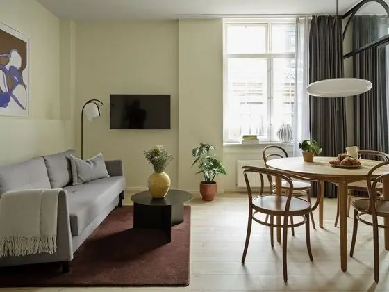 One-Bedroom Apartment (4 Adults)