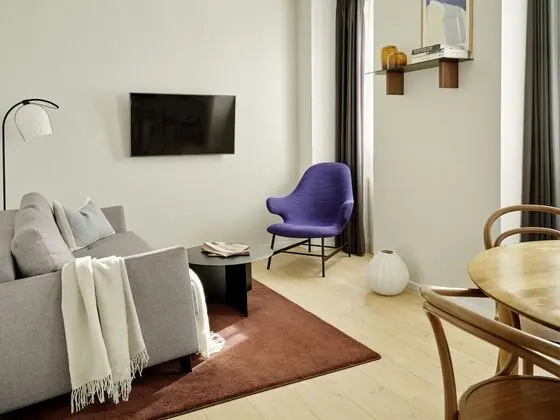 Superior One-Bedroom Apartment