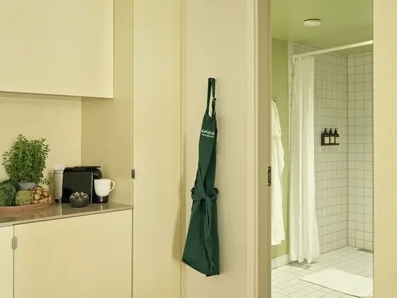 Superior One-Bedroom Apartment