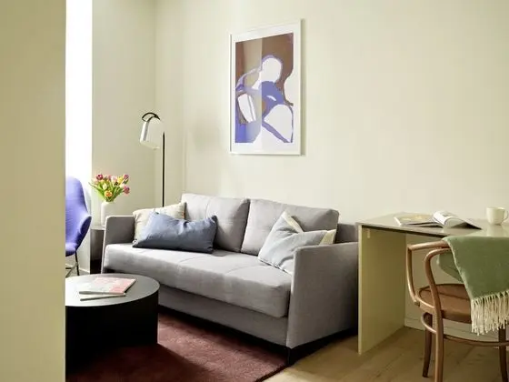 Superior One-Bedroom Apartment