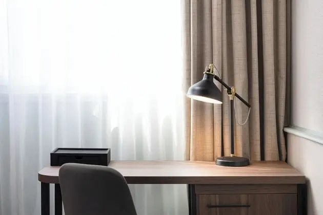 Oda, 1 Çift Kişilik Yatak, Şehir Manzaralı