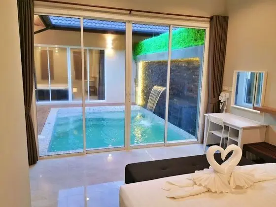 Family Villa, 4 Yatak Odası, Kişiye Özel Havuzlu