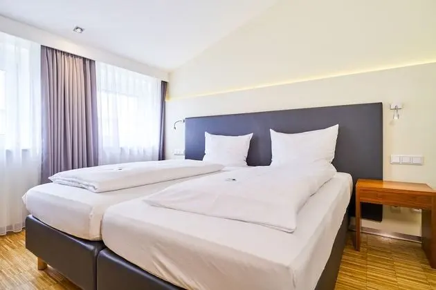 Tek Büyük Yataklı Oda, 1 Yatak Odası, Sigara İçilmez