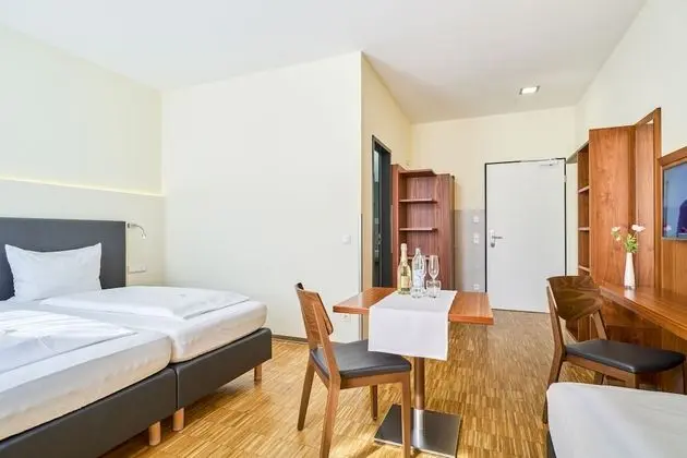 Üç Kişilik Oda, 1 Yatak Odası, Sigara İçilmez