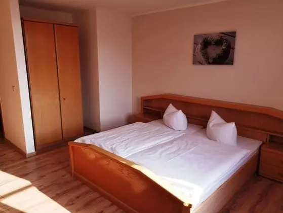 Büyük Yataklı Tek Kişilik Oda, 1 Çift Kişilik Yatak, Sigara İçilmez