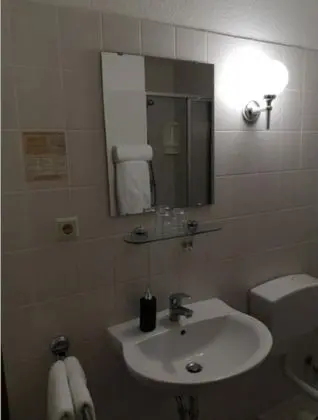 Tek Kişilik Oda, 1 Tek Kişilik Yatak, Sigara İçilmez