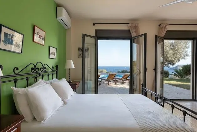 Grand Villa