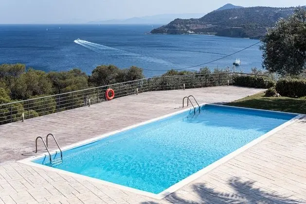 Grand Villa