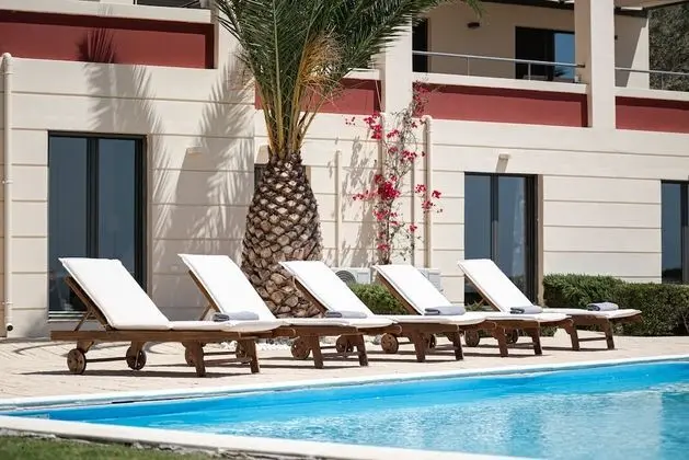 Grand Villa