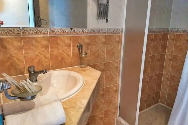 Standard Tek Büyük veya İki Ayrı Yataklı Oda, Balkon, Kısmi Deniz Manzaralı