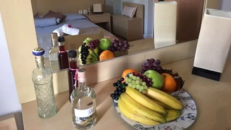 Üç Kişilik Oda, 3 Tek Kişilik Yatak, Sigara İçilmez