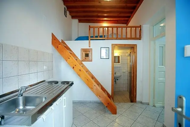 Apart Daire Capacity 5