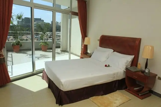 Deluxe Tek Büyük Yataklı Oda