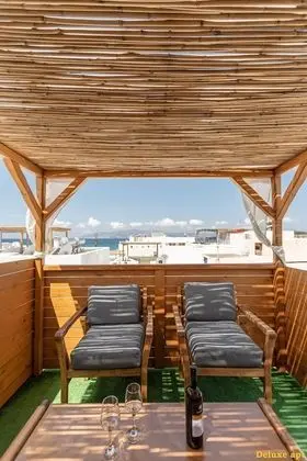 Deluxe Apart Daire, 2 Yatak Odası, Sıcak Su Havuzu, Kısmi Deniz Manzaralı