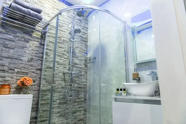 Deluxe Apart Daire, Banyolu/Duşlu (Deluxe Apartment Suite)