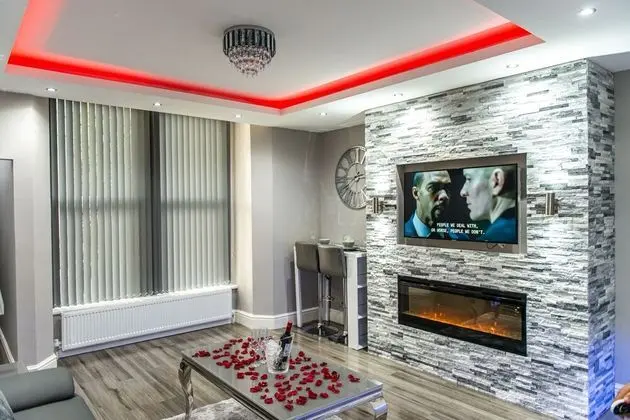 Royal Apart Daire, Sıcak Su Havuzu (The Royal Spa Suite)