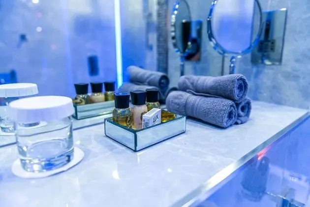 Royal Apart Daire, Sıcak Su Havuzu (The Royal Spa Suite)